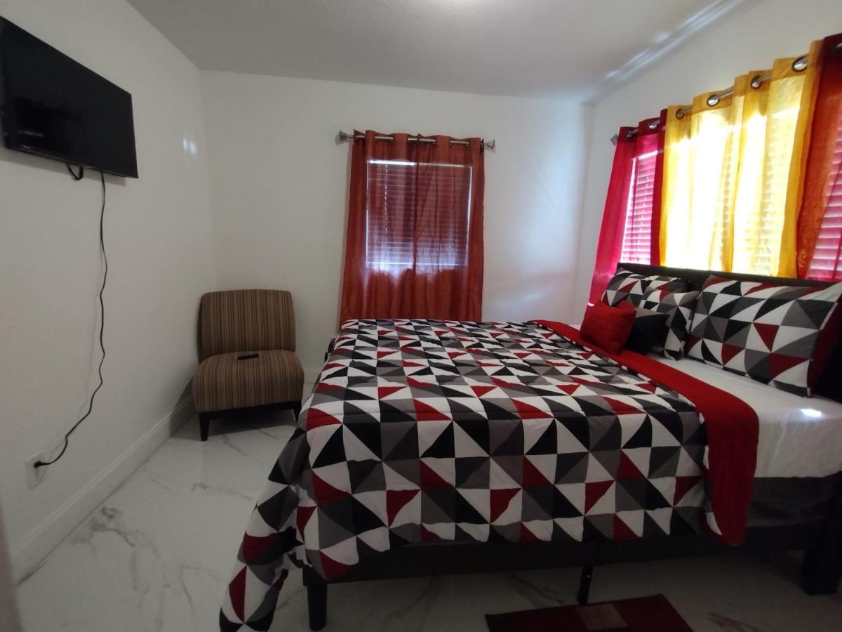 Cheerful 3-Bedroom Home /Ac+ Free Parking North Miami Beach Exteriér fotografie